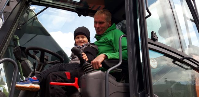 PHOTO-2019-04-28-07-30-43