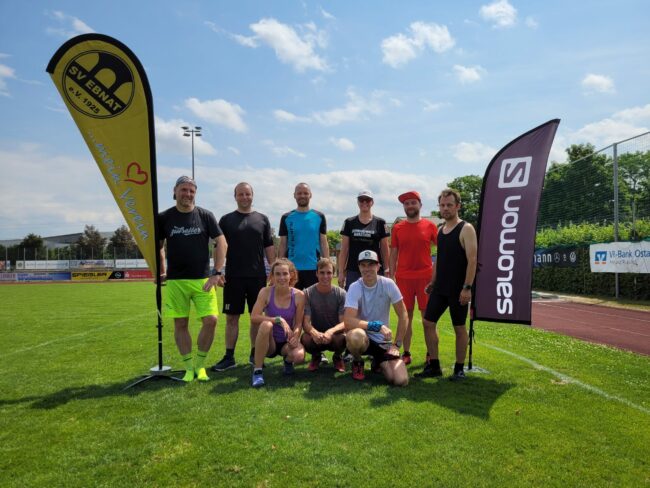 Gruppenbild Sportplatz