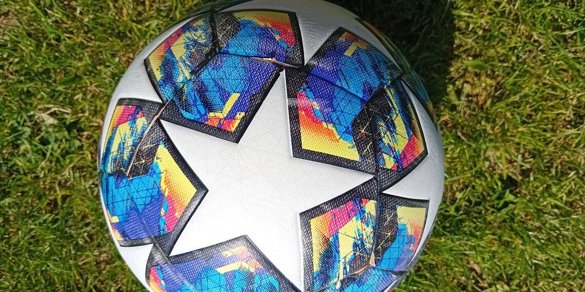 Fussball 5